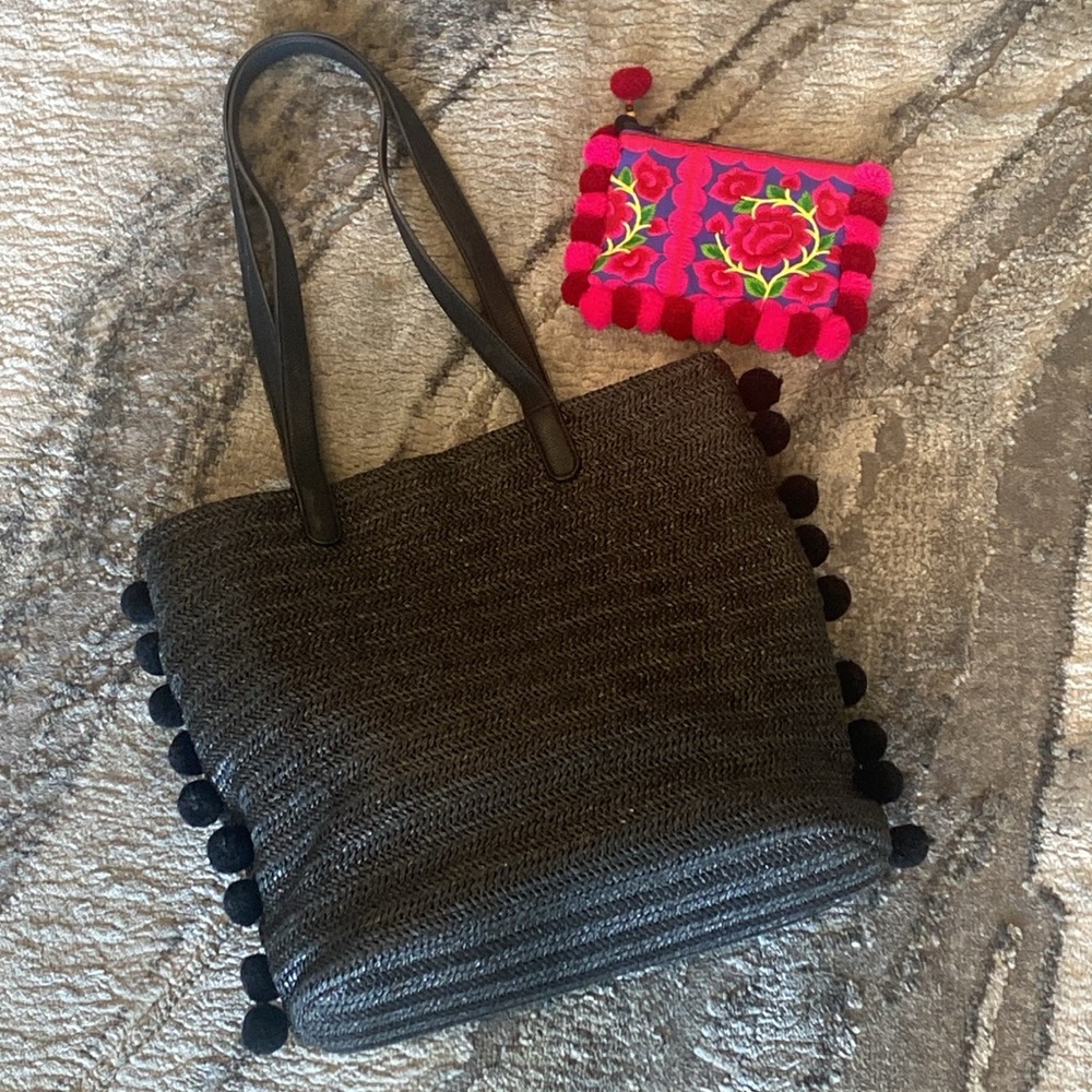 Deux Lux faux straw  Pom Pom’s down both sides Tote & unbranded pompom pouch